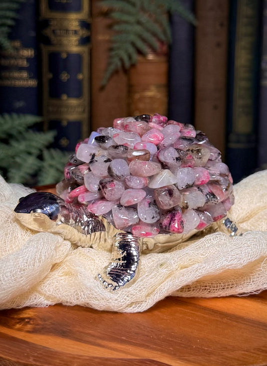 Icy Rhodonite Chip Turtle Lamp