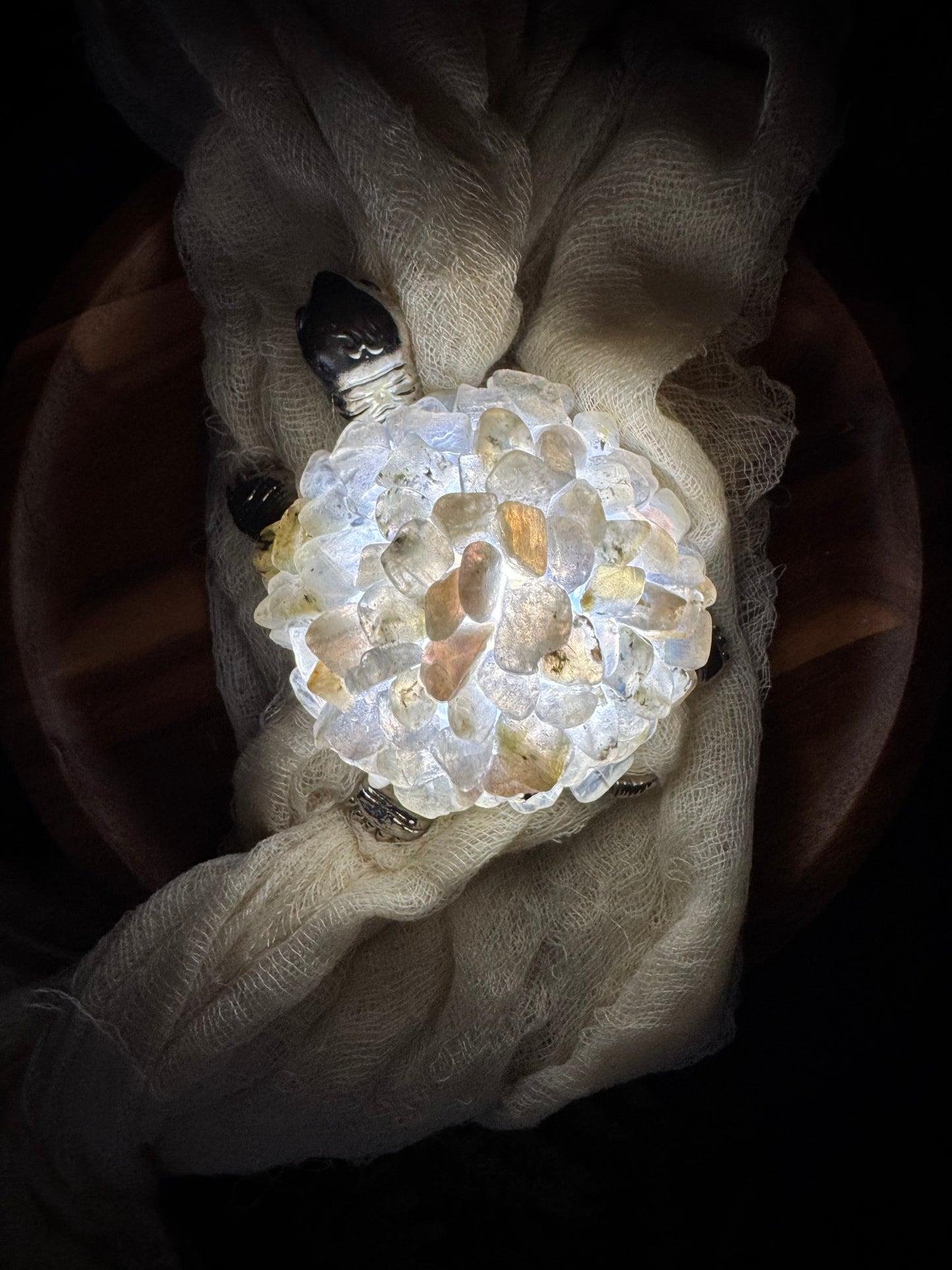 Labradorite Chip Turtle Lamp