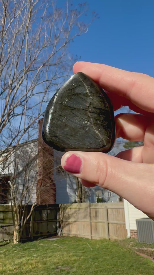 Black Labradorite Silver/Green Flash Freeform - G